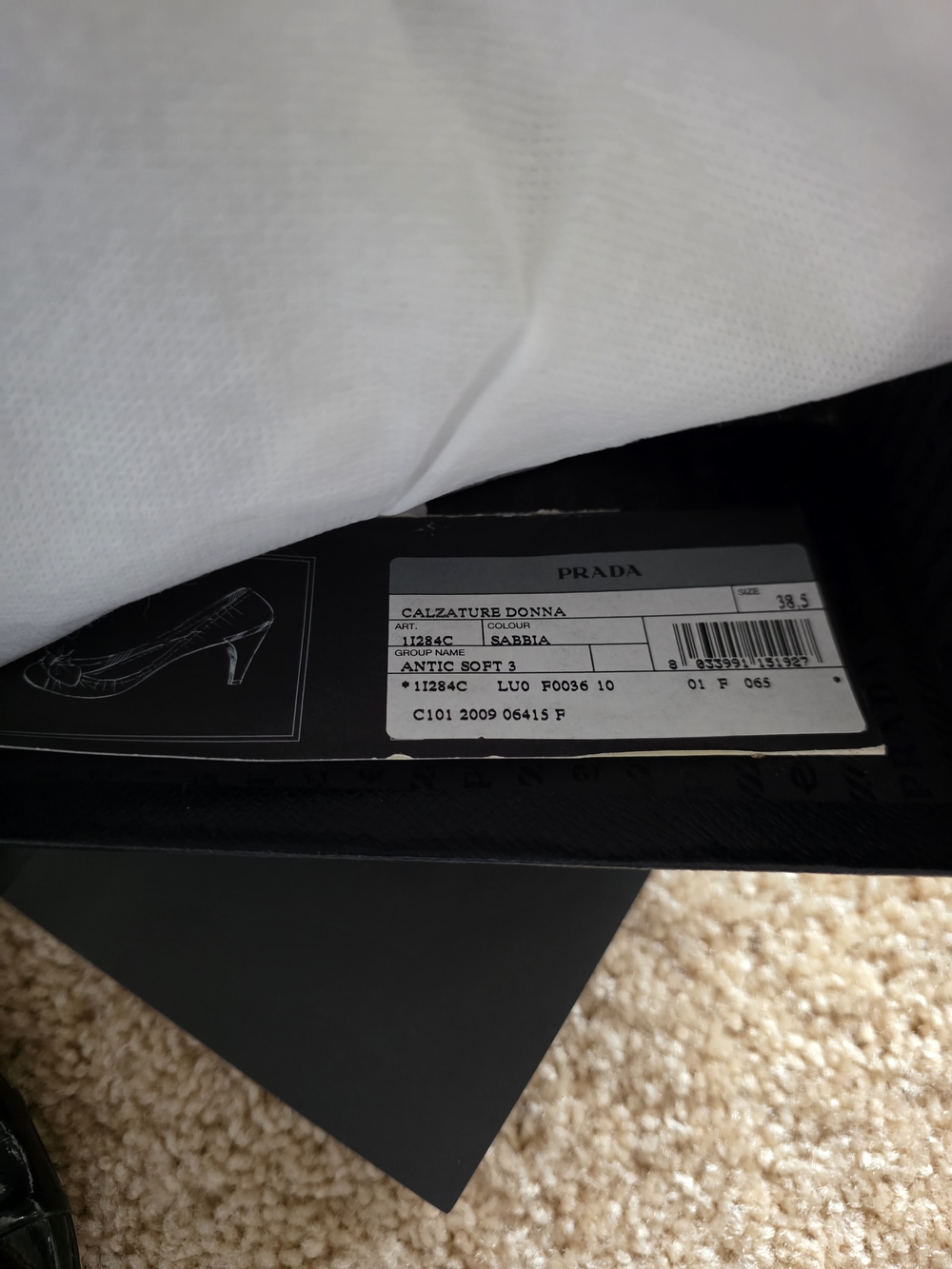 Prada Women’s Black Patent Leather Shoes - Picture 5 of 11